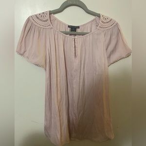Chelsea and Theodore size M eyelet sleeve top.